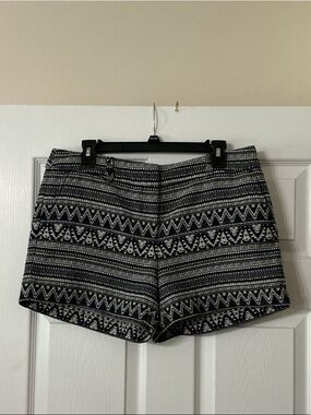Women's Black & White Patterned Shorts